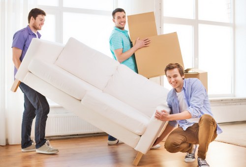 Flexible man and van support in Marylebone for home and business moves